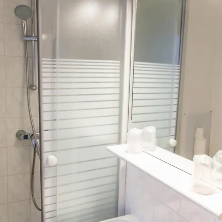 Ξενοδοχείο D'win 2*