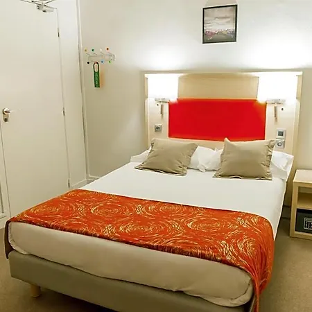 D'win Hotel 2*