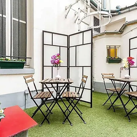 Hotel D'win 2*