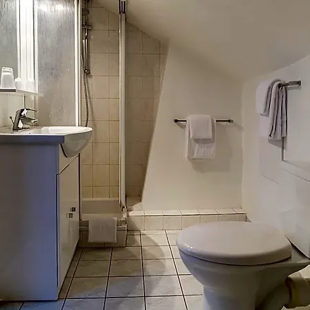 Hotel D'win