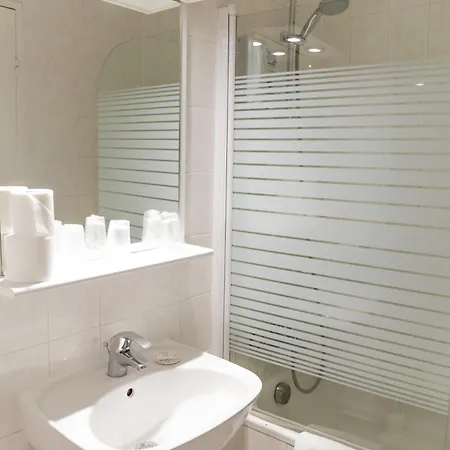 ドワン ホテル パリ